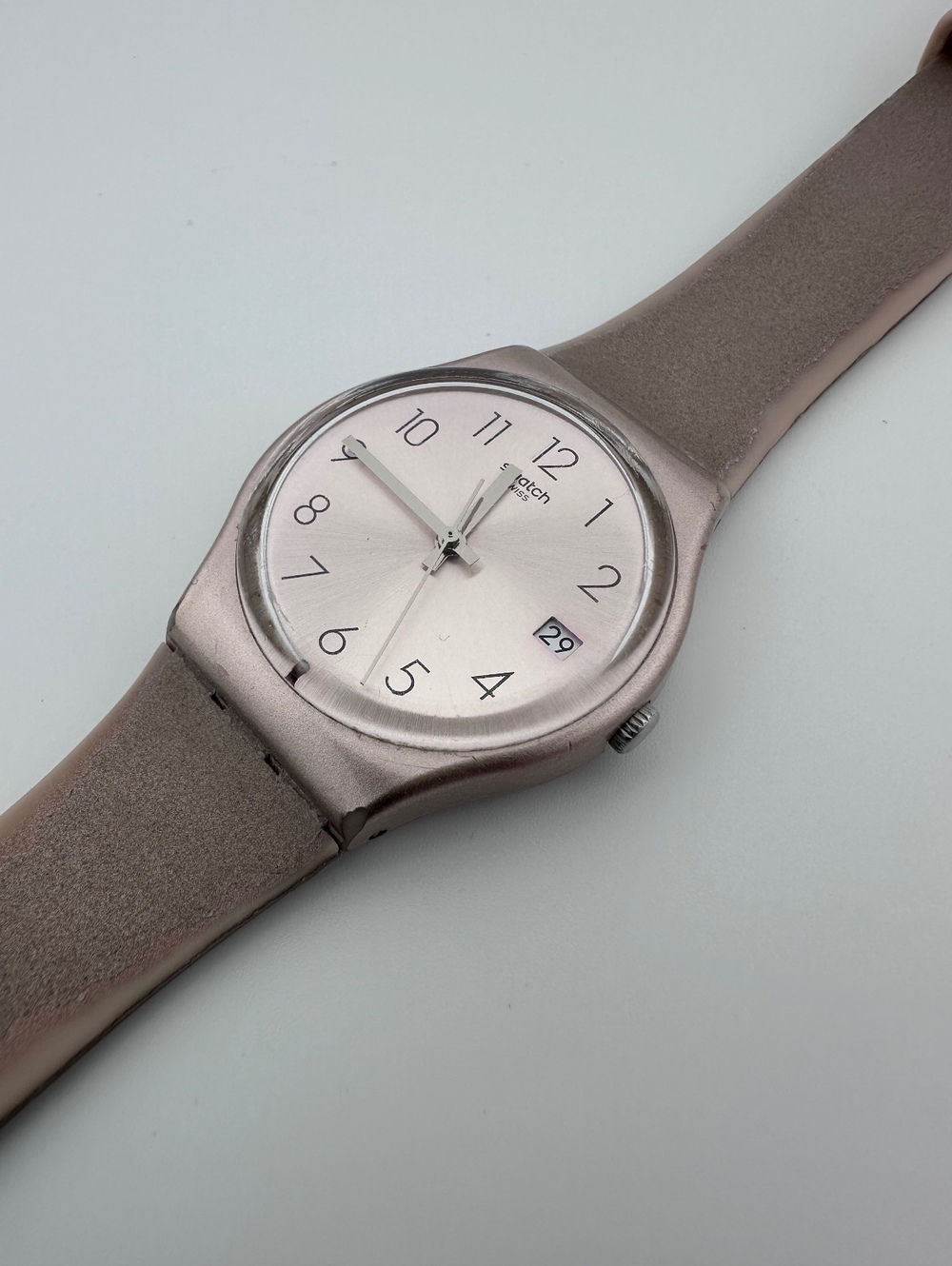 Swatch Pink Quartz Watch Swiss Made Date 2018 Blush Rose Tone